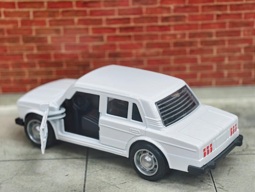 Fiat 1100-D 1:36 Scale Premium Detailing