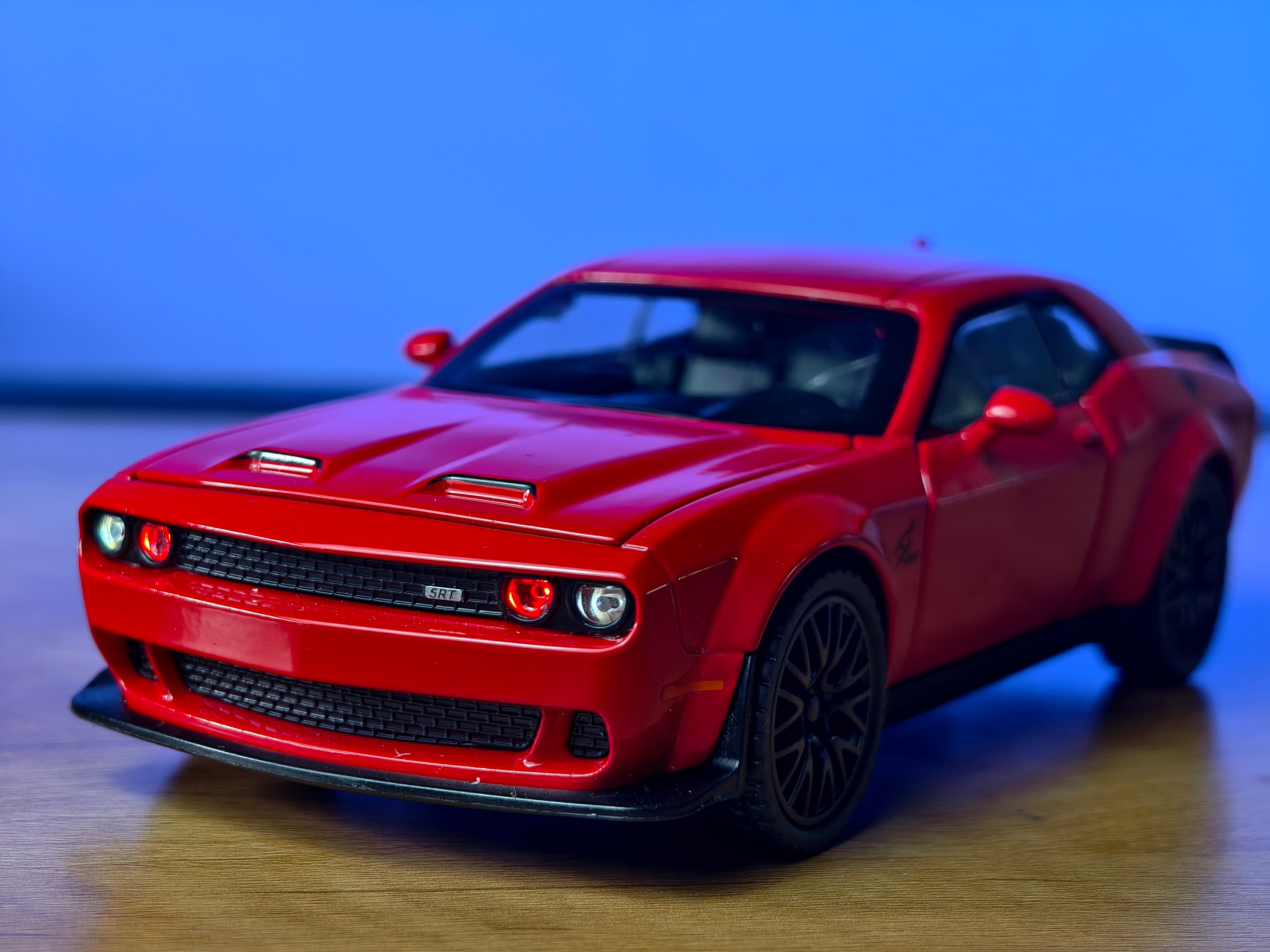 Dodge Challenger SRT Hellcat Redeye 1:32 Scale