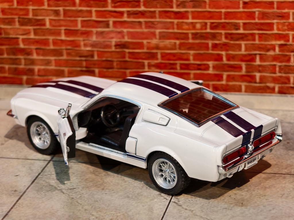 Kinsmart Official Licensed 1967 Shelby GT-500 1:38 Scale