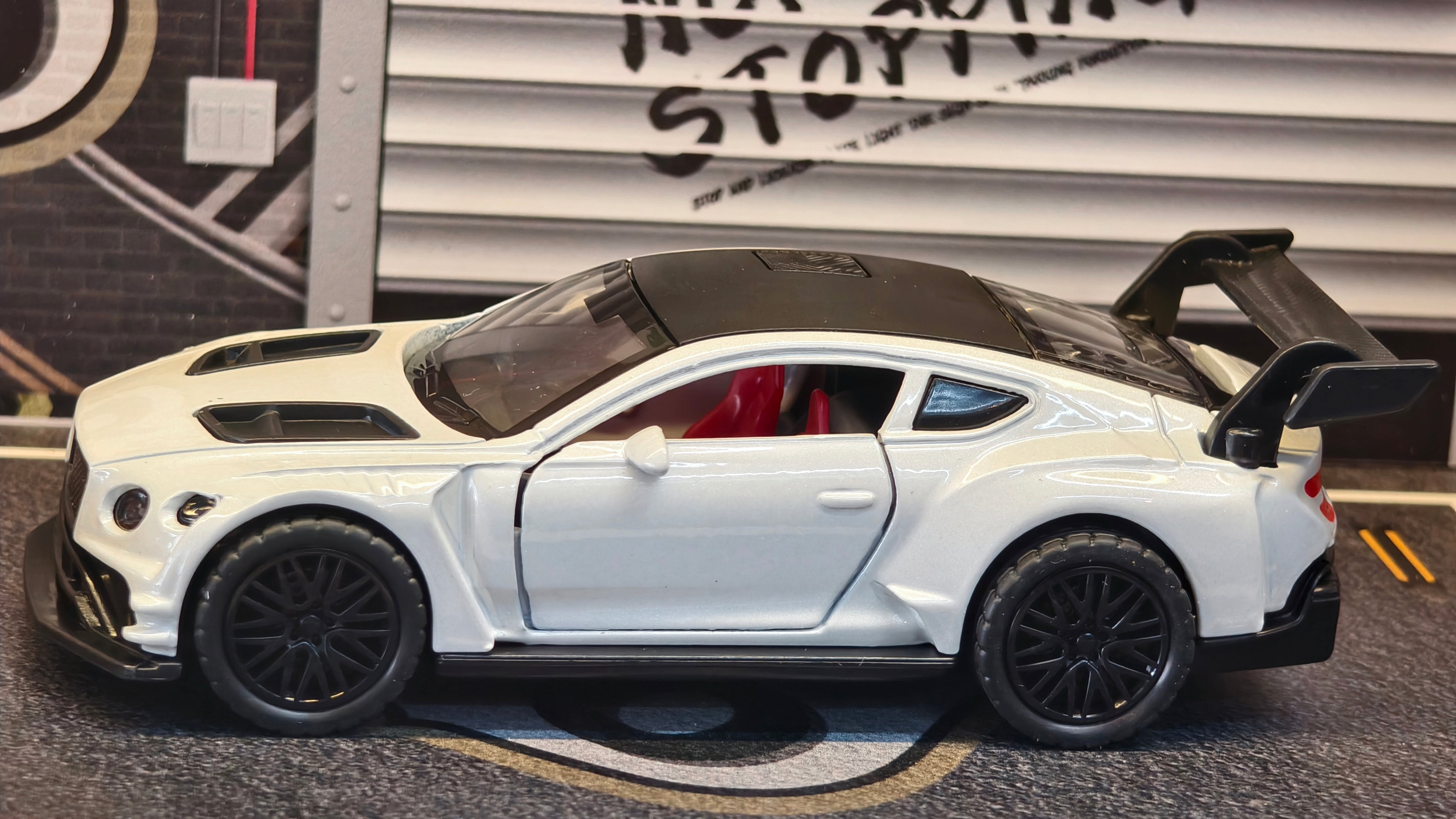 Bentley Continental GT3 Widebody 1:36 Scale Premium Detailing