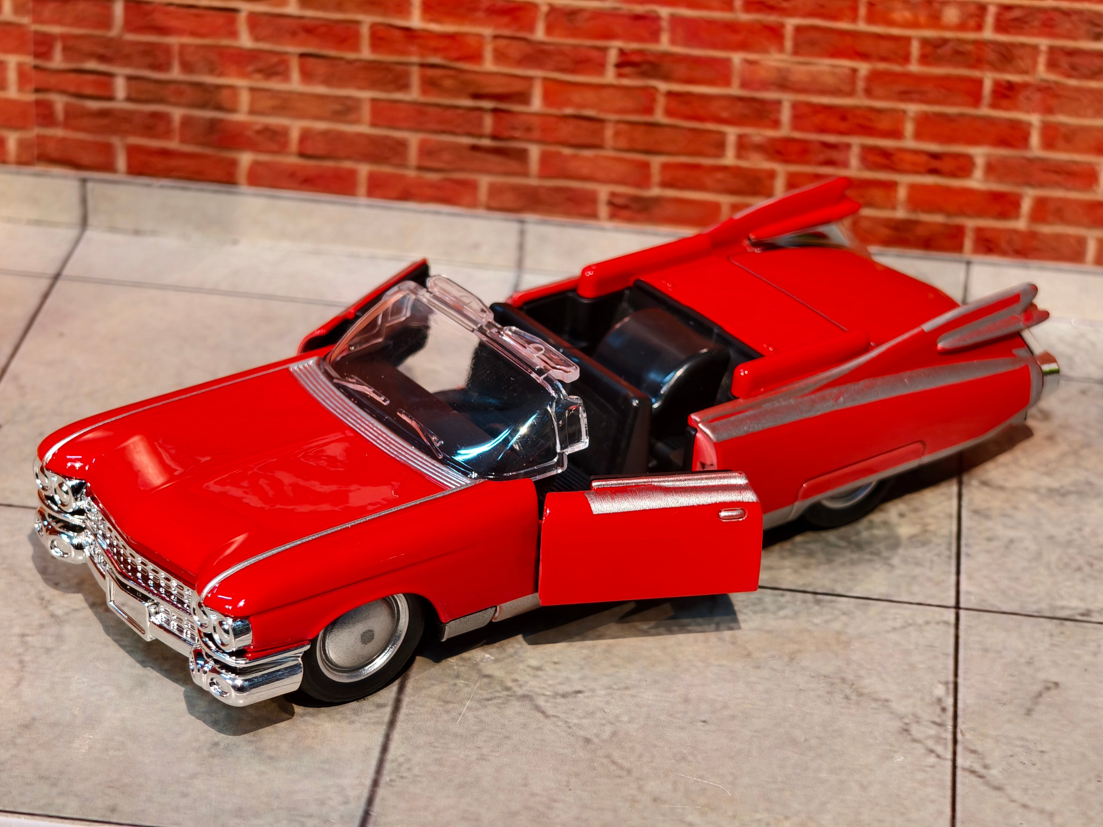 1:36 Scale 1959 Cadillac Eldorado Biarritz Convertible - Vintage Series