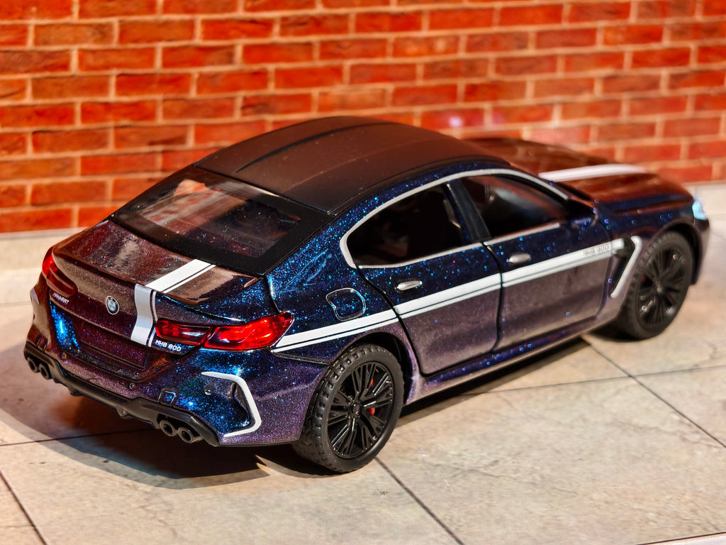 BMW M8 1:32 Scale Premium Detailing