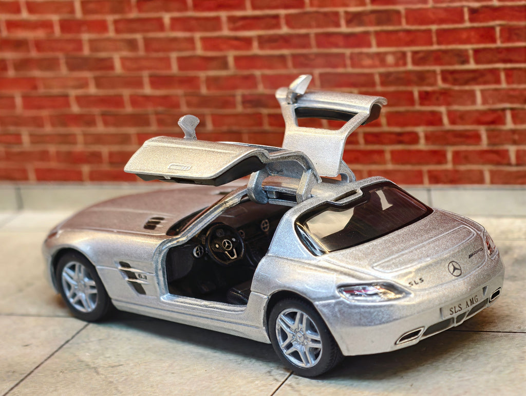 Kinsmart Official Licensed Mercedes Benz SLS AMG 1:36 Scale