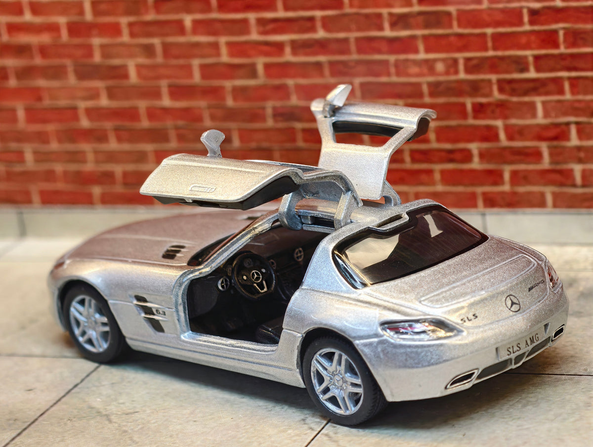 Kinsmart Official Licensed Mercedes Benz SLS AMG 1:36 Scale
