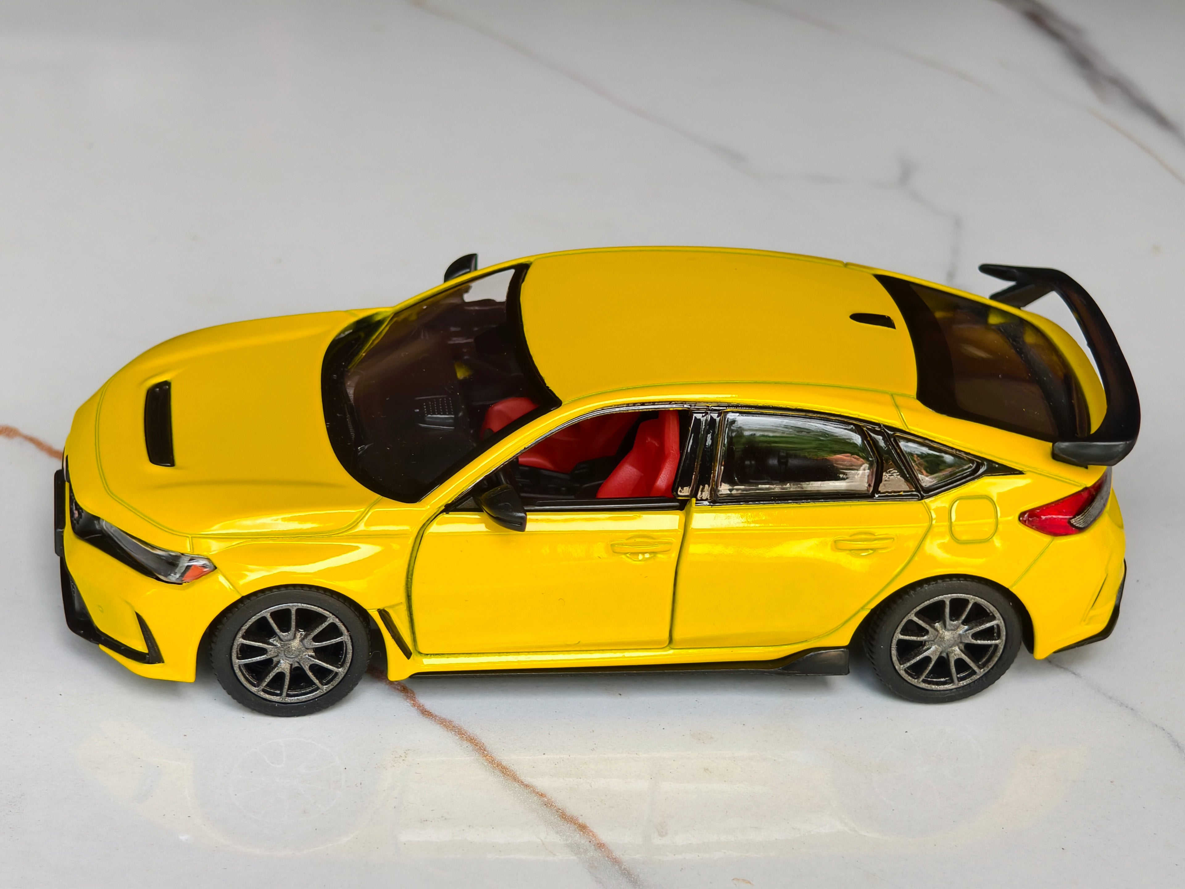 Kinsmart Official Licensed Honda Civic Type R 1:36 Scale