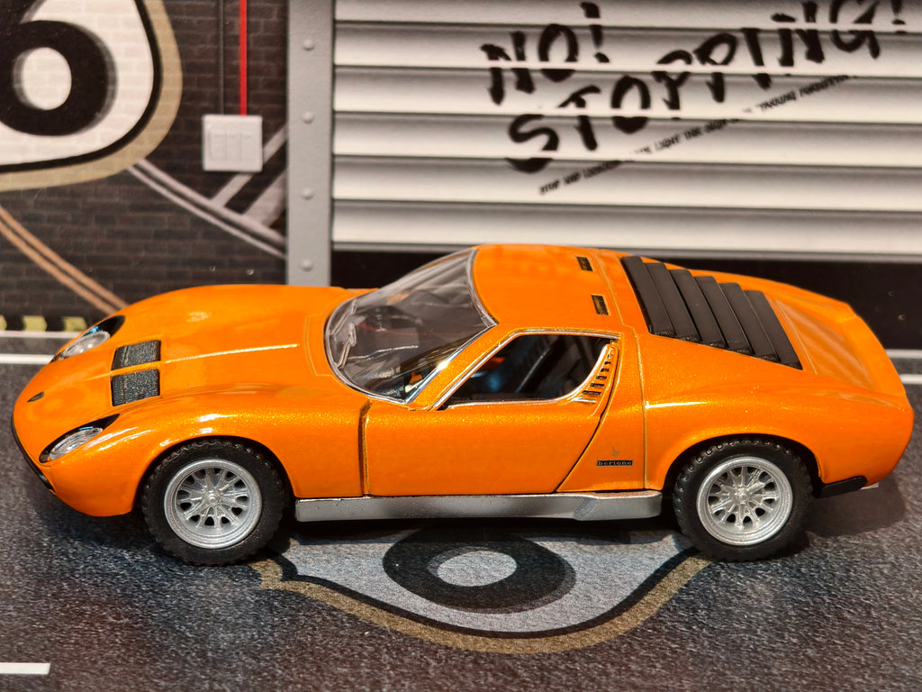 KINSMART OFFICIAL LICENSED 1971 Lamborghini Miura P400 SV KT5390 1:34 Scale