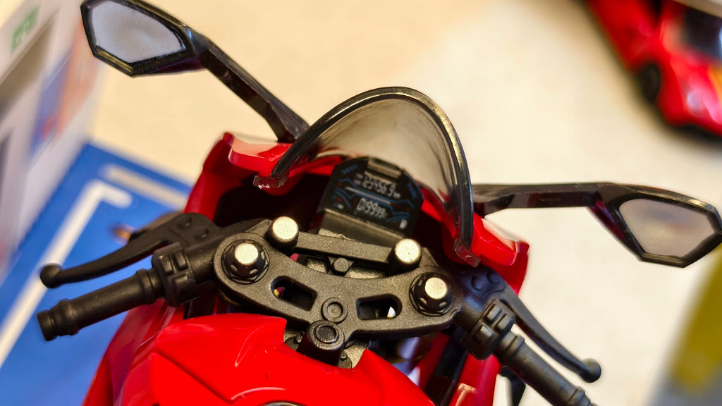 Ducati Panigale V4 S Corse 1:9 Scale