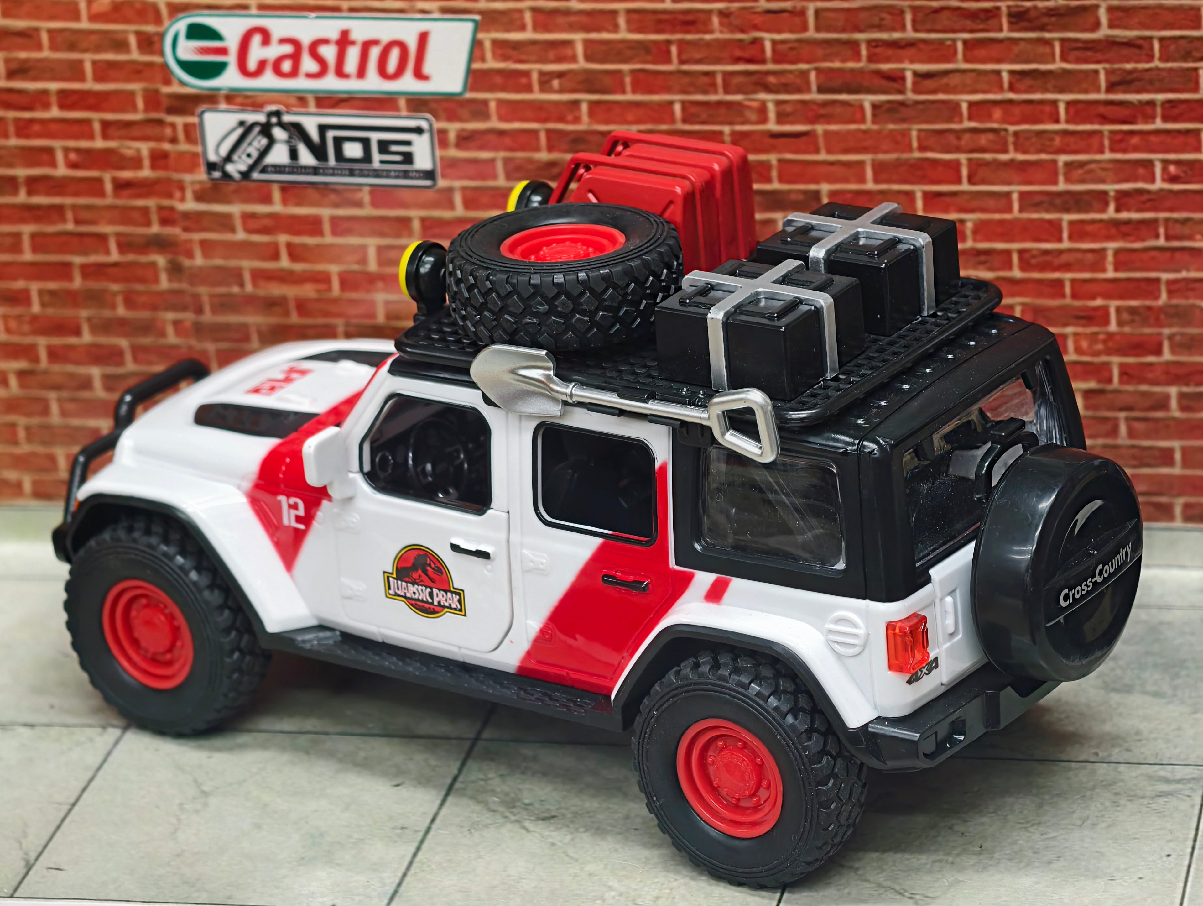 Jeep Wrangler Rubicon Jurassic Park Edition 1:24 Premium Detailing ABS Model