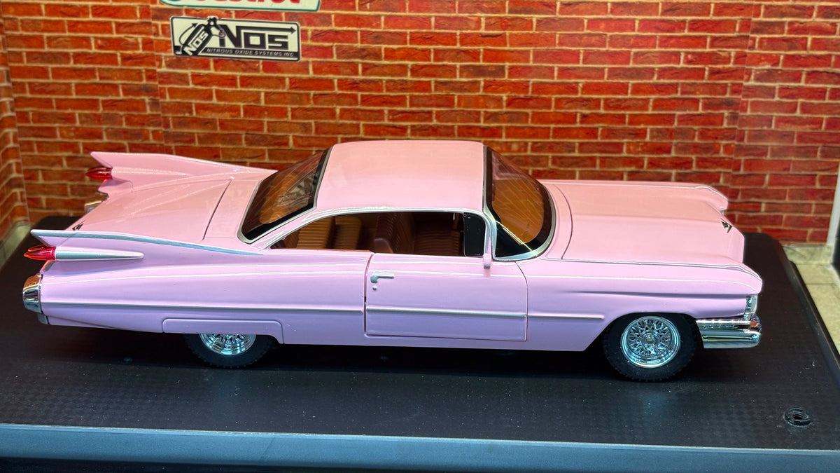 1959 Cadillac Series 62 Coupe 1:24 Scale Premium Detailing