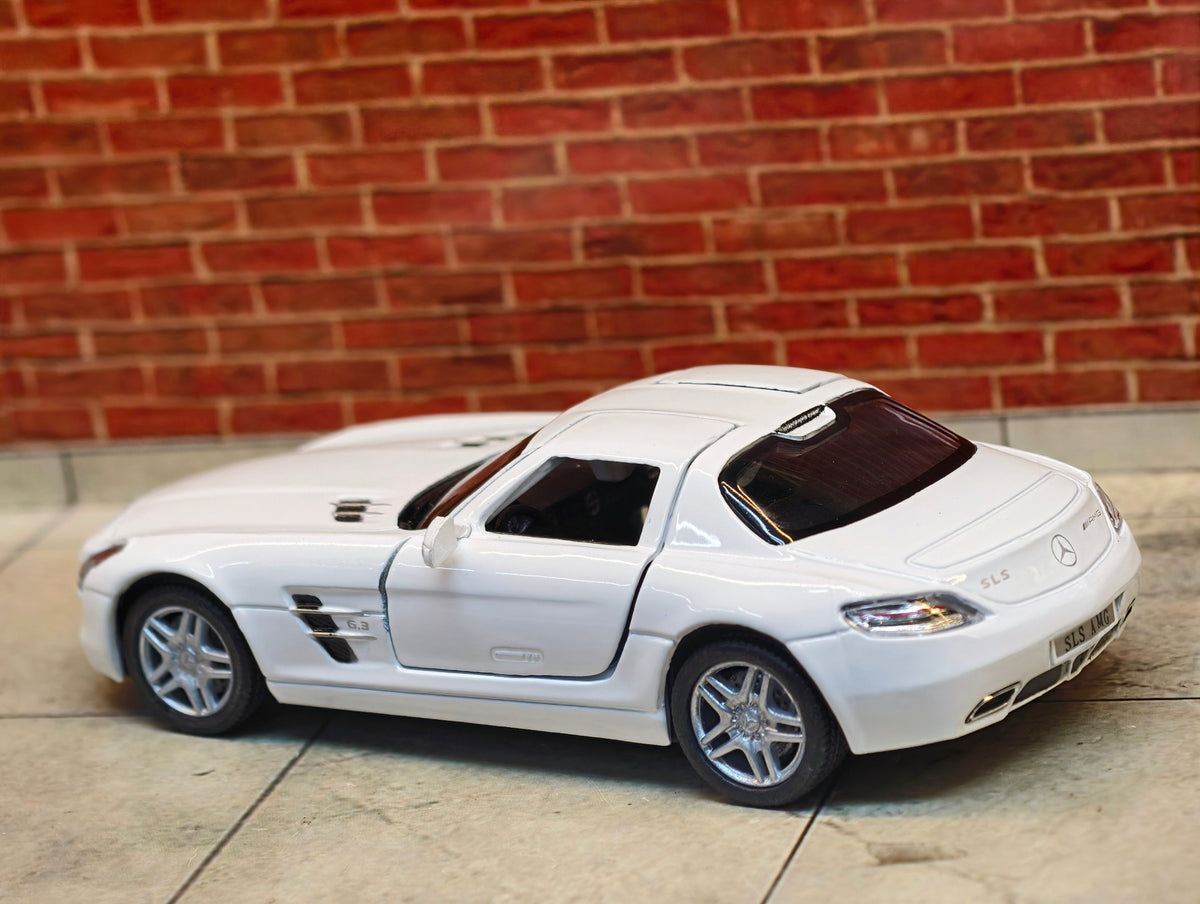 Kinsmart Official Licensed Mercedes Benz SLS AMG 1:36 Scale