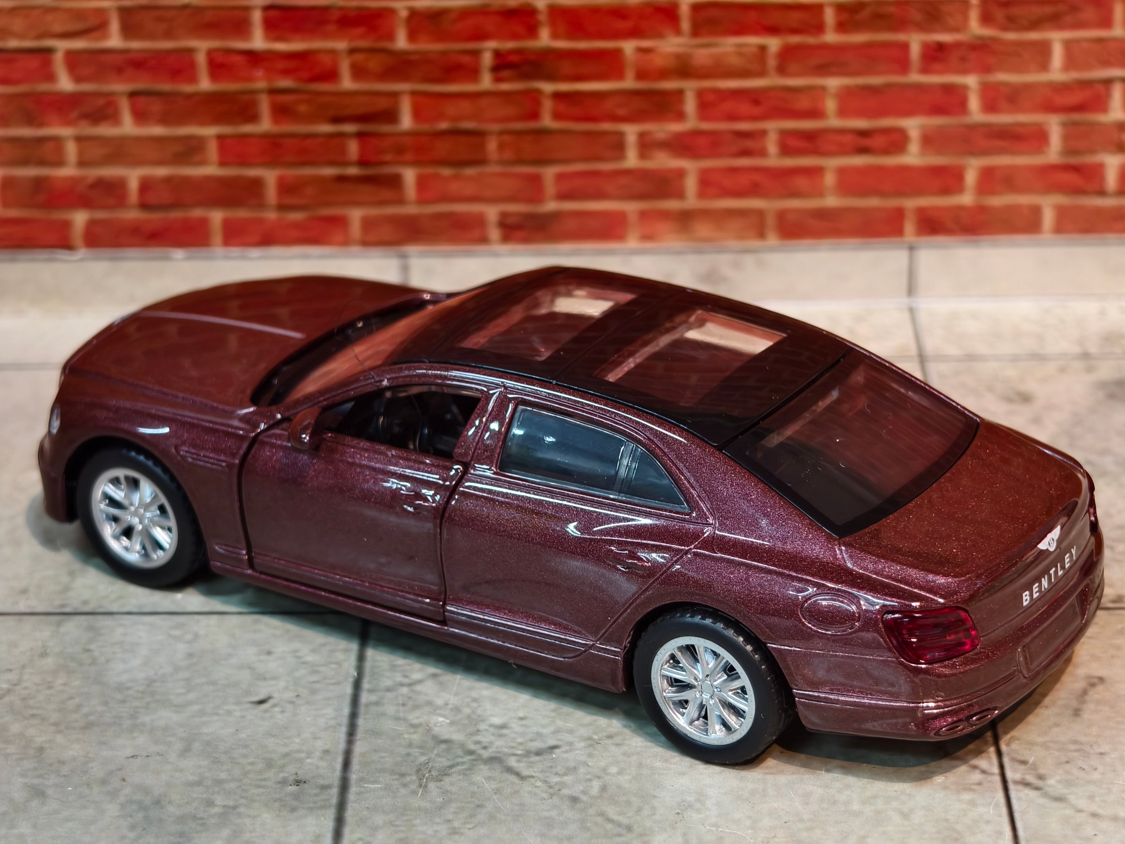 MSZ Official Licensed Bentley Flying Spur 1:47 Scale