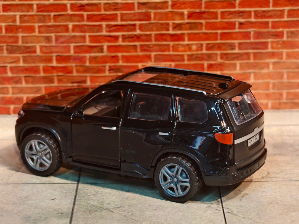 Mahindra Scorpio Classic S11 2022 Facelift 1:36 Scale