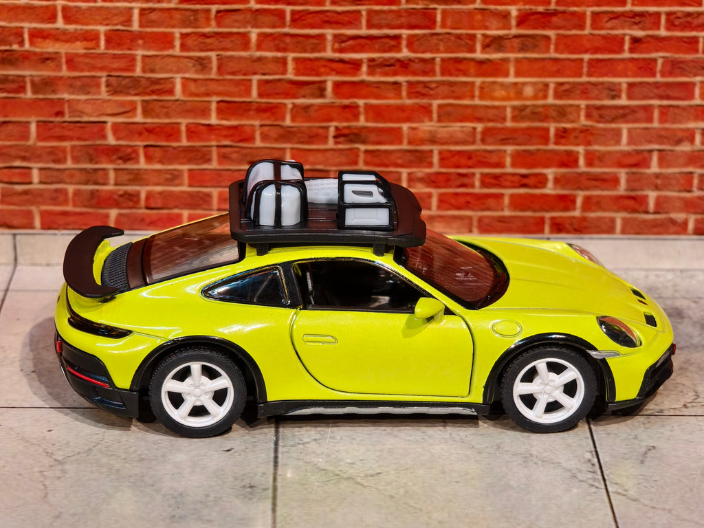 Kinsmart Official Licensed PORSCHE 911 RALLYE with Roof Rack 1:36 Scale