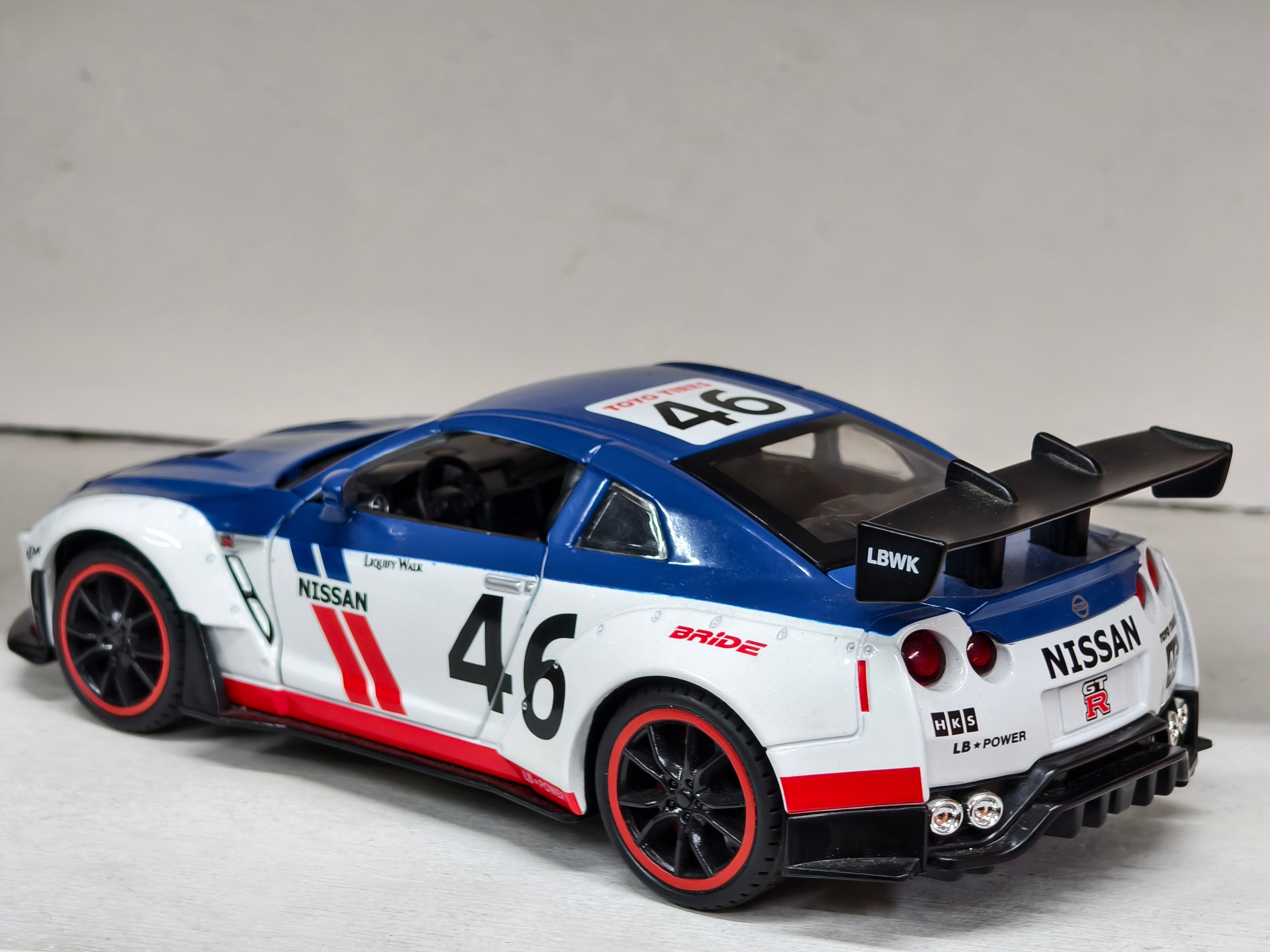 Nissan GTR R35 Rally Edition 1:24 Scale