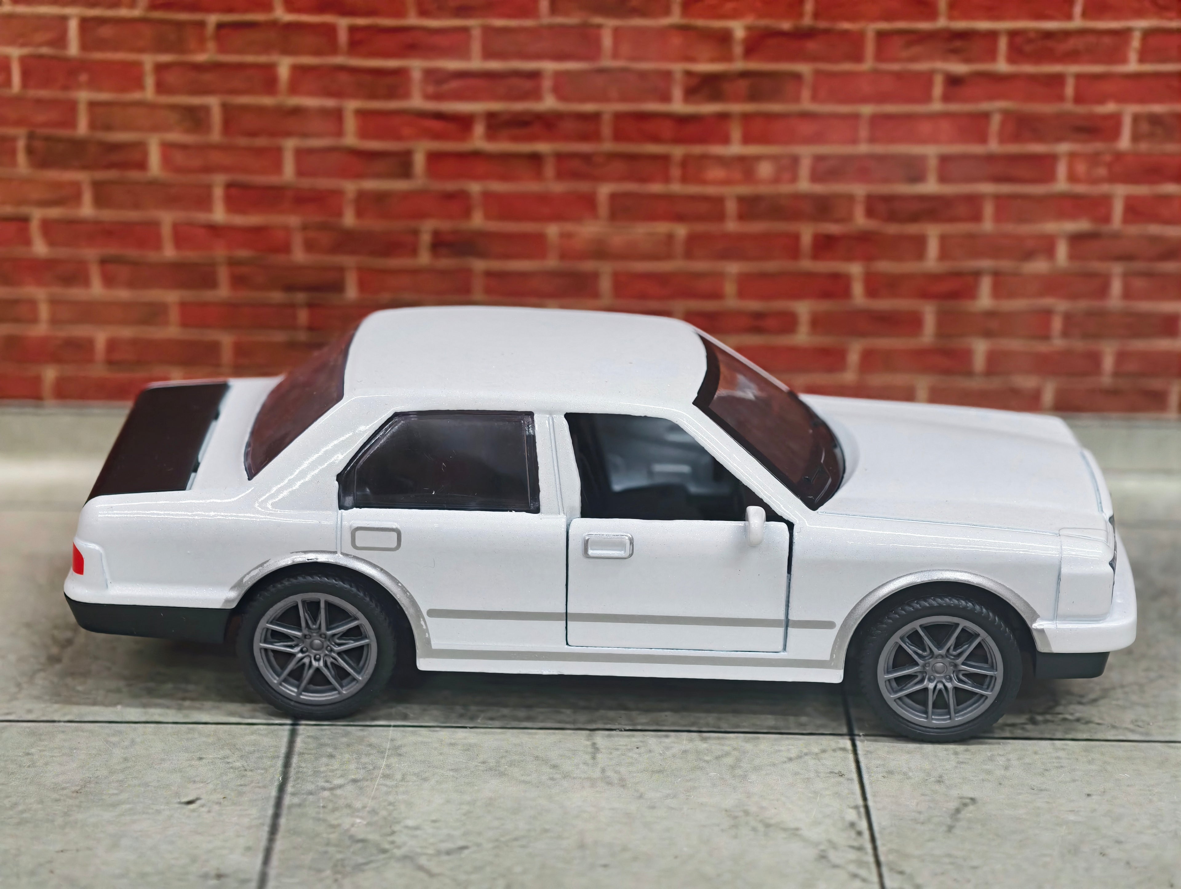 Toyota century 1:36 Scale Premium Detailing
