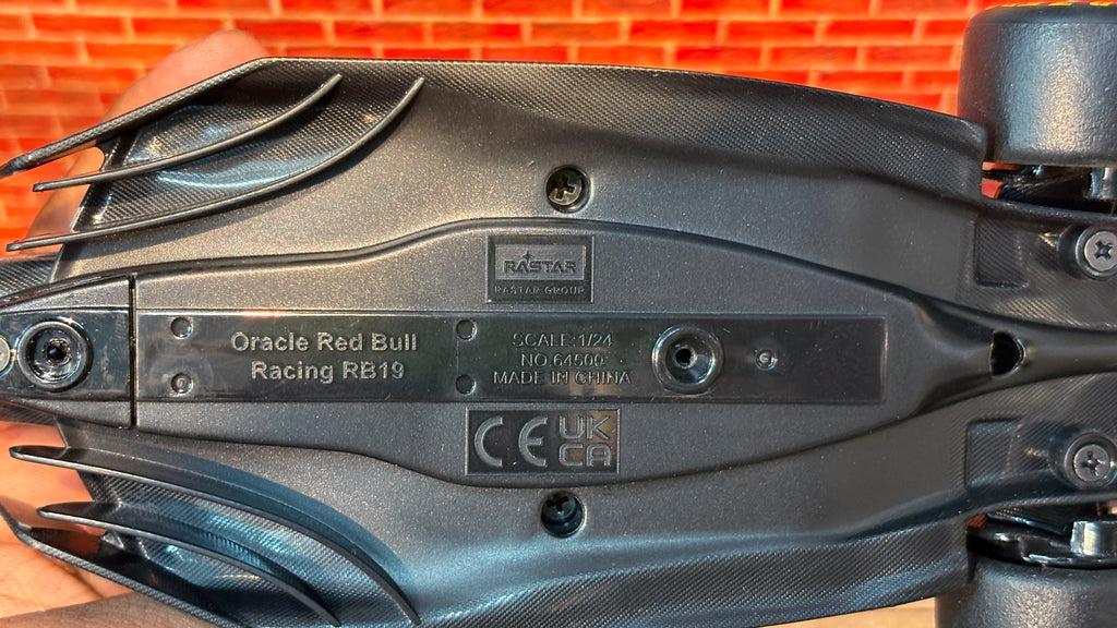 Rastar Official Licensed Formula 1 RB19 Oracle Redbull Racing 1:24 Scale Diecast