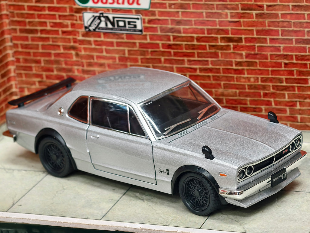 Nissan Skyline GT-R 1969 Model 1:22 Scale Premium Detailing
