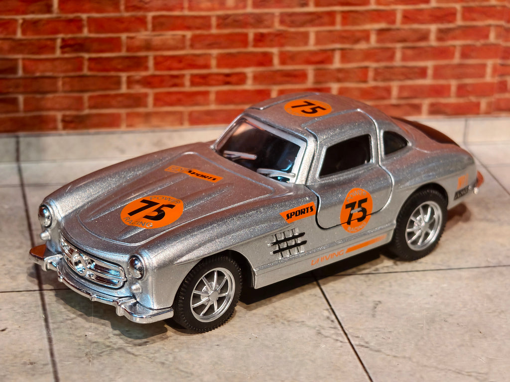 Mercedes Gullwing SL300 1:36 Scale Rally Edition
