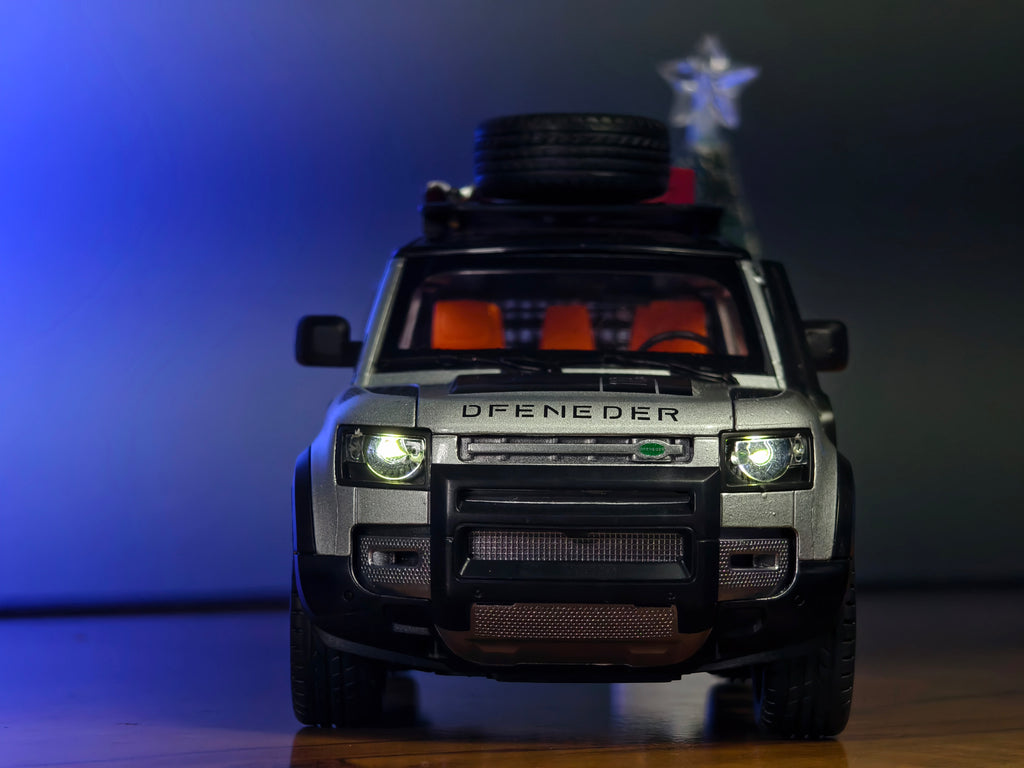 Land Rover Defender 110 Offroad 1:24 Scale