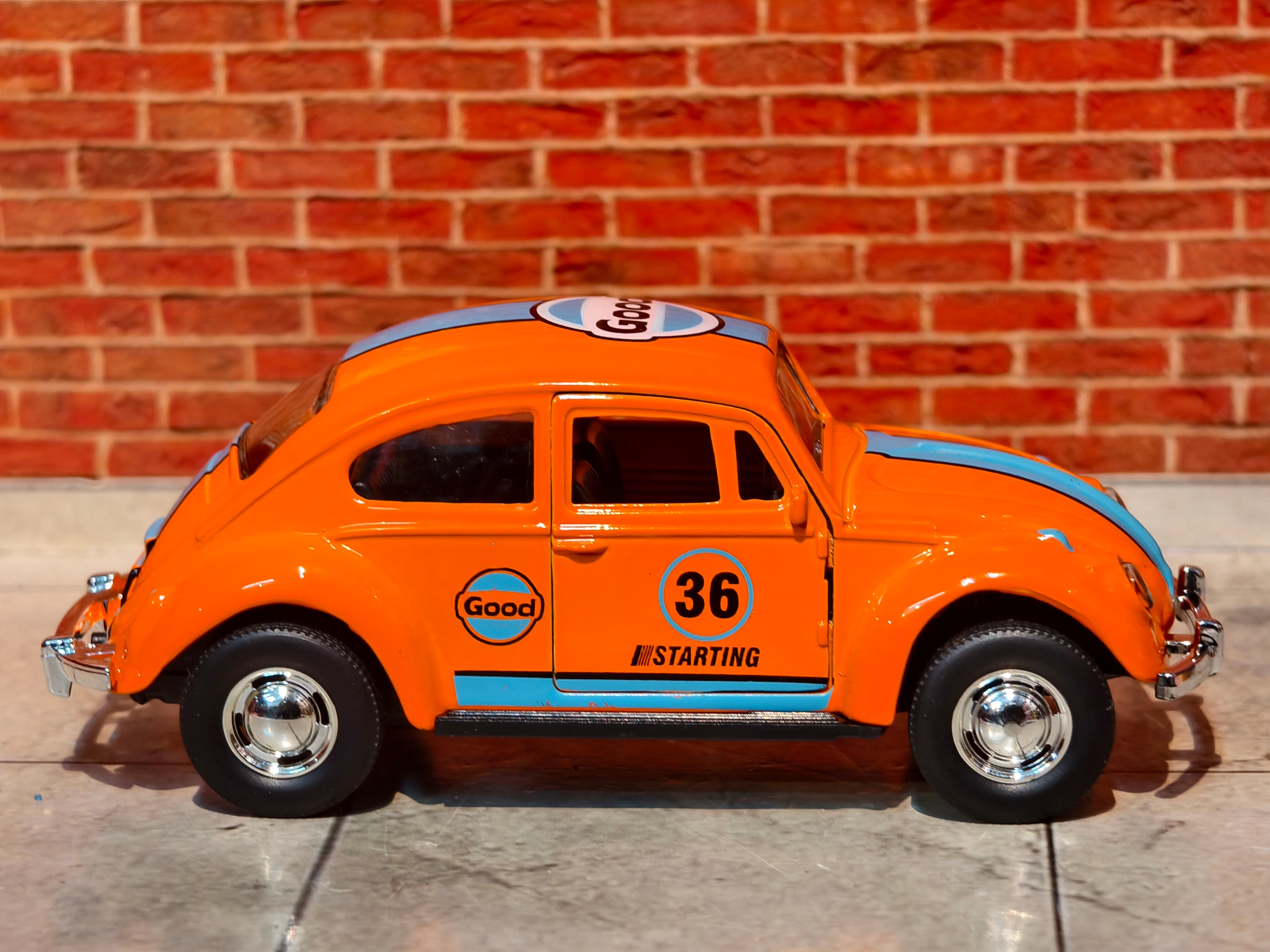 Volkswagen Beetle 1:36 Scale Gulf Edition
