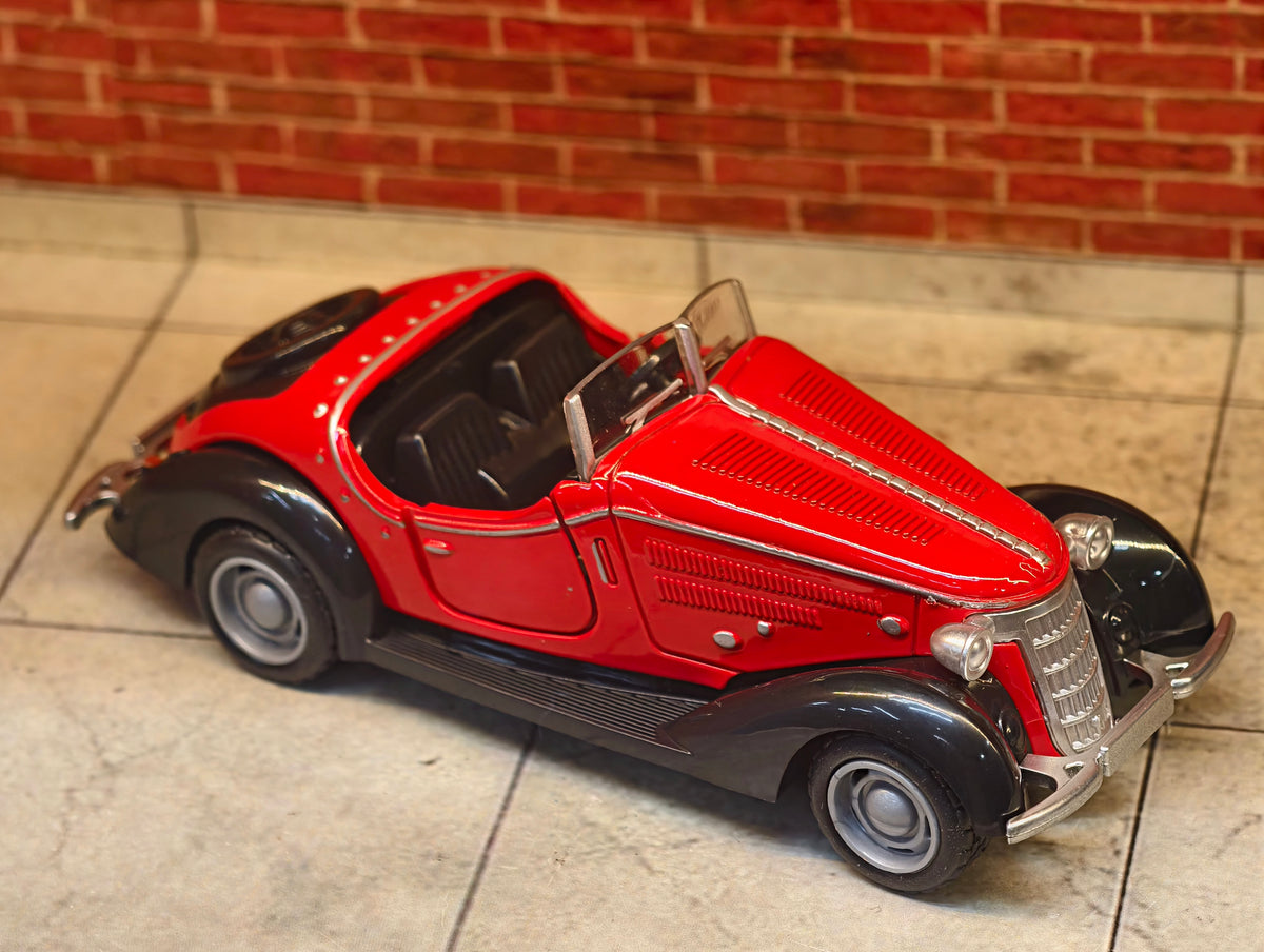 1935–1936 Ford Deluxe Roadster 1:36 Scale