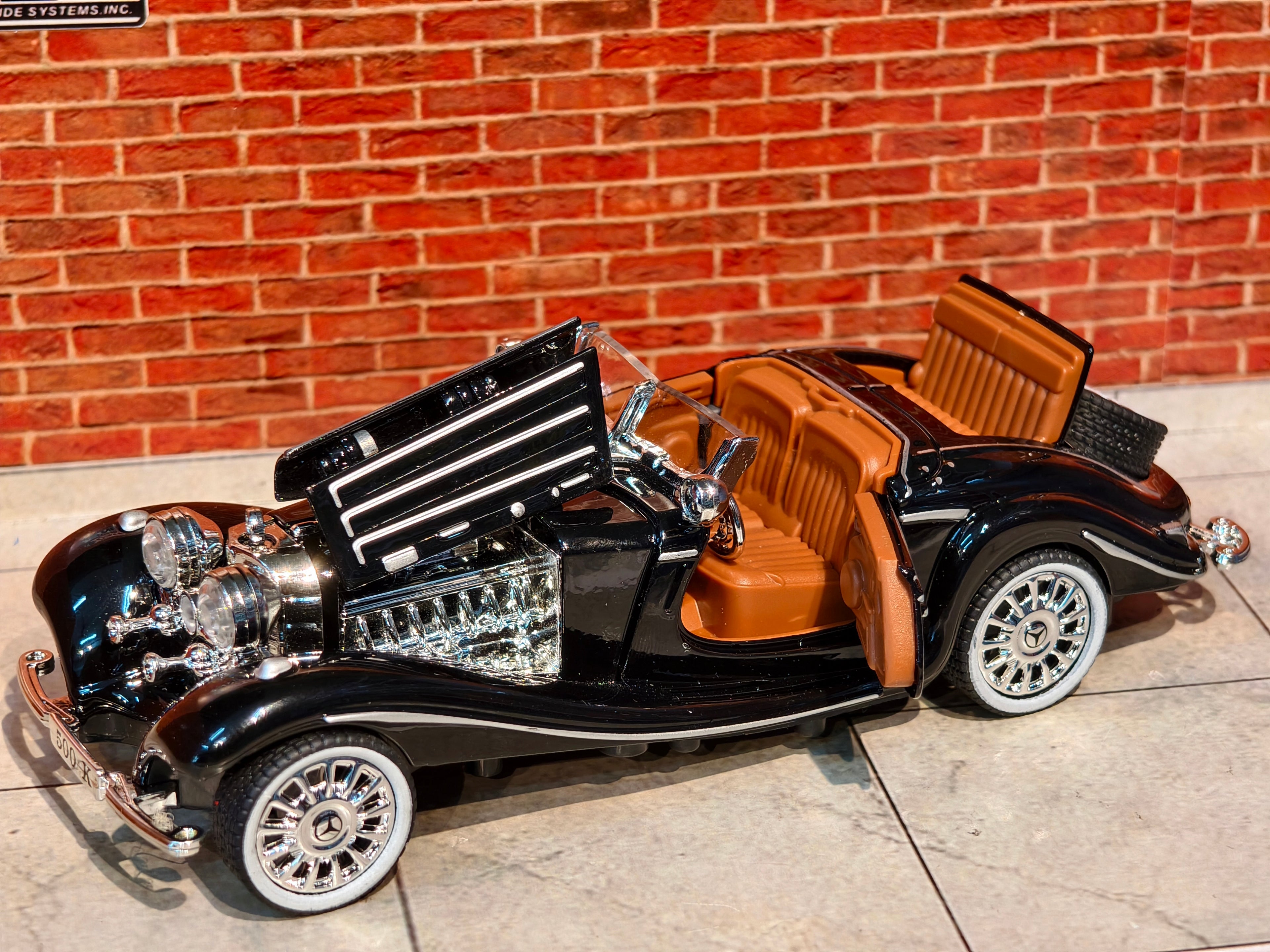 Mercedes-Benz 500K Special Roadster from the 1930s 1:32 Scale