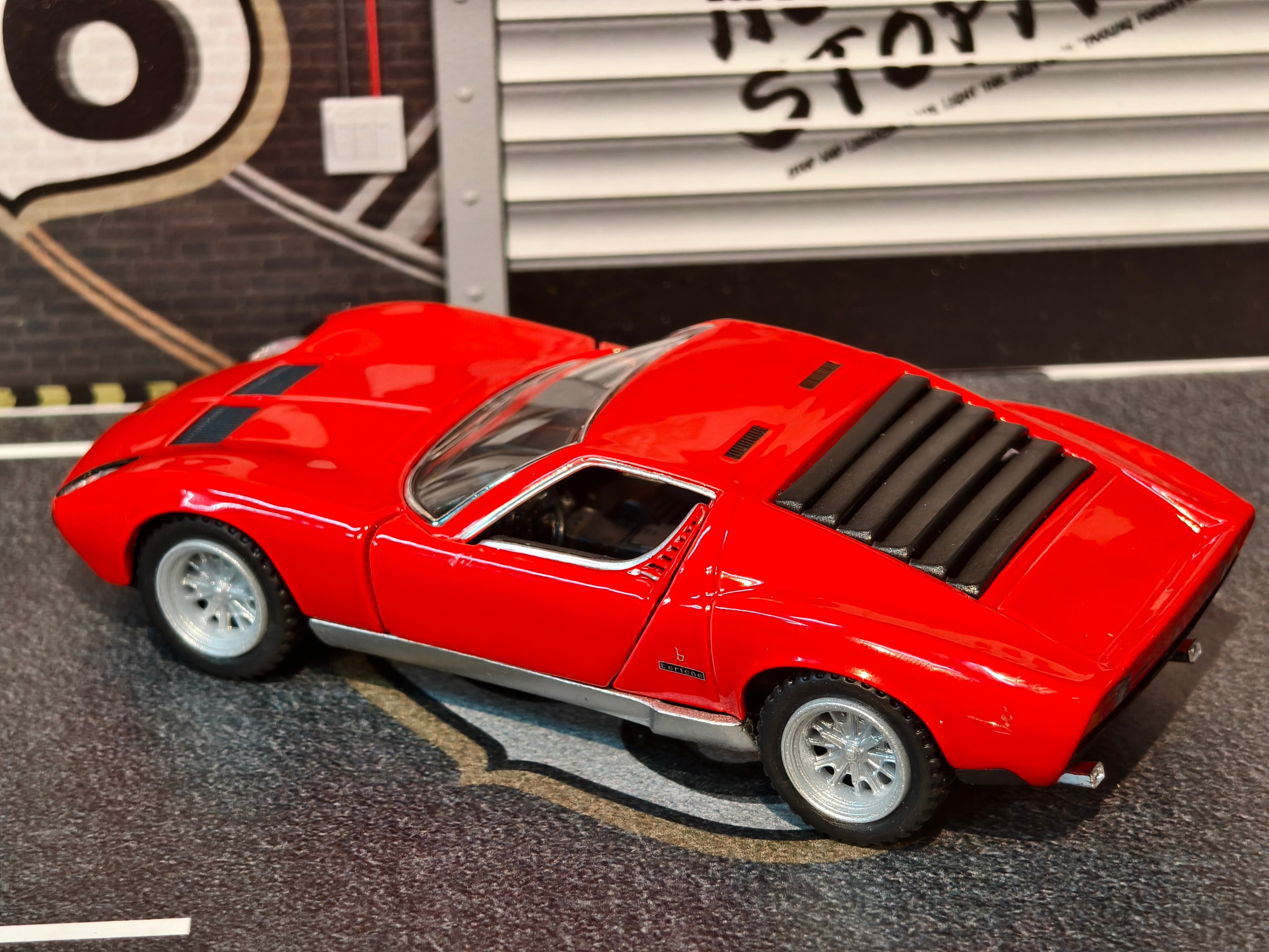KINSMART OFFICIAL LICENSED 1971 Lamborghini Miura P400 SV KT5390 1:34 Scale