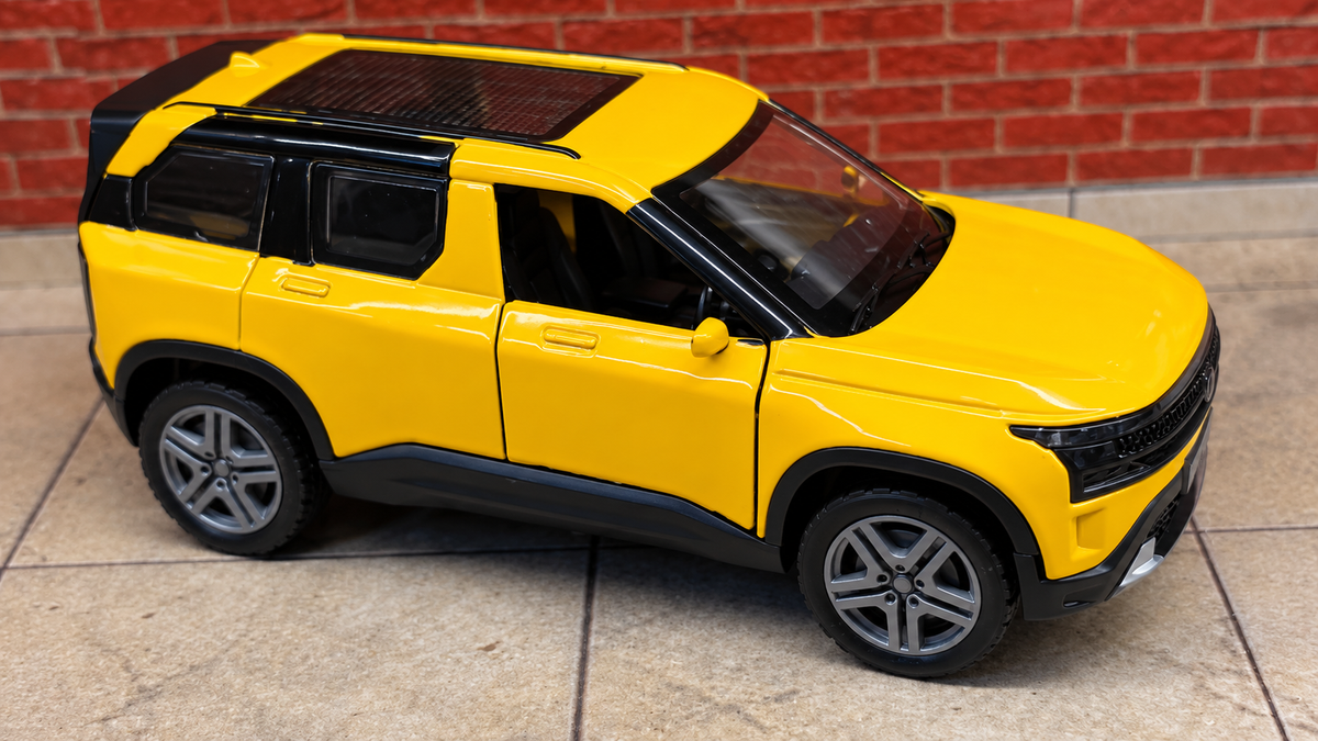 Tata Sierra 1:36 Scale Premium Detailing