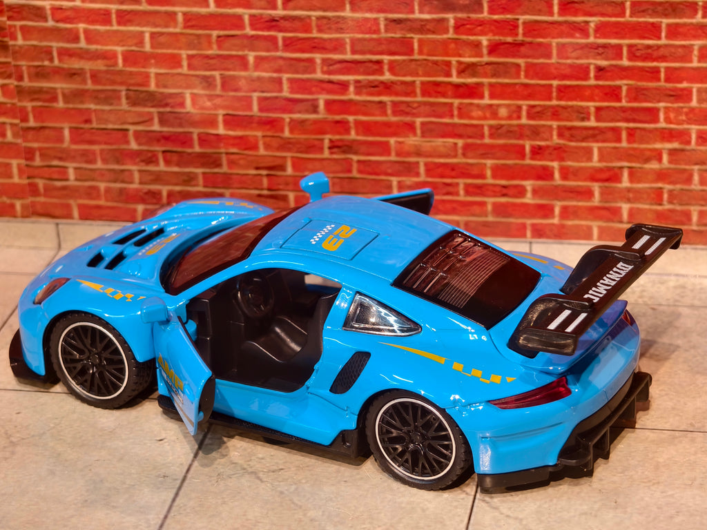 Porsche 911 GT3 RS 1:32 Scale Premium Detailing