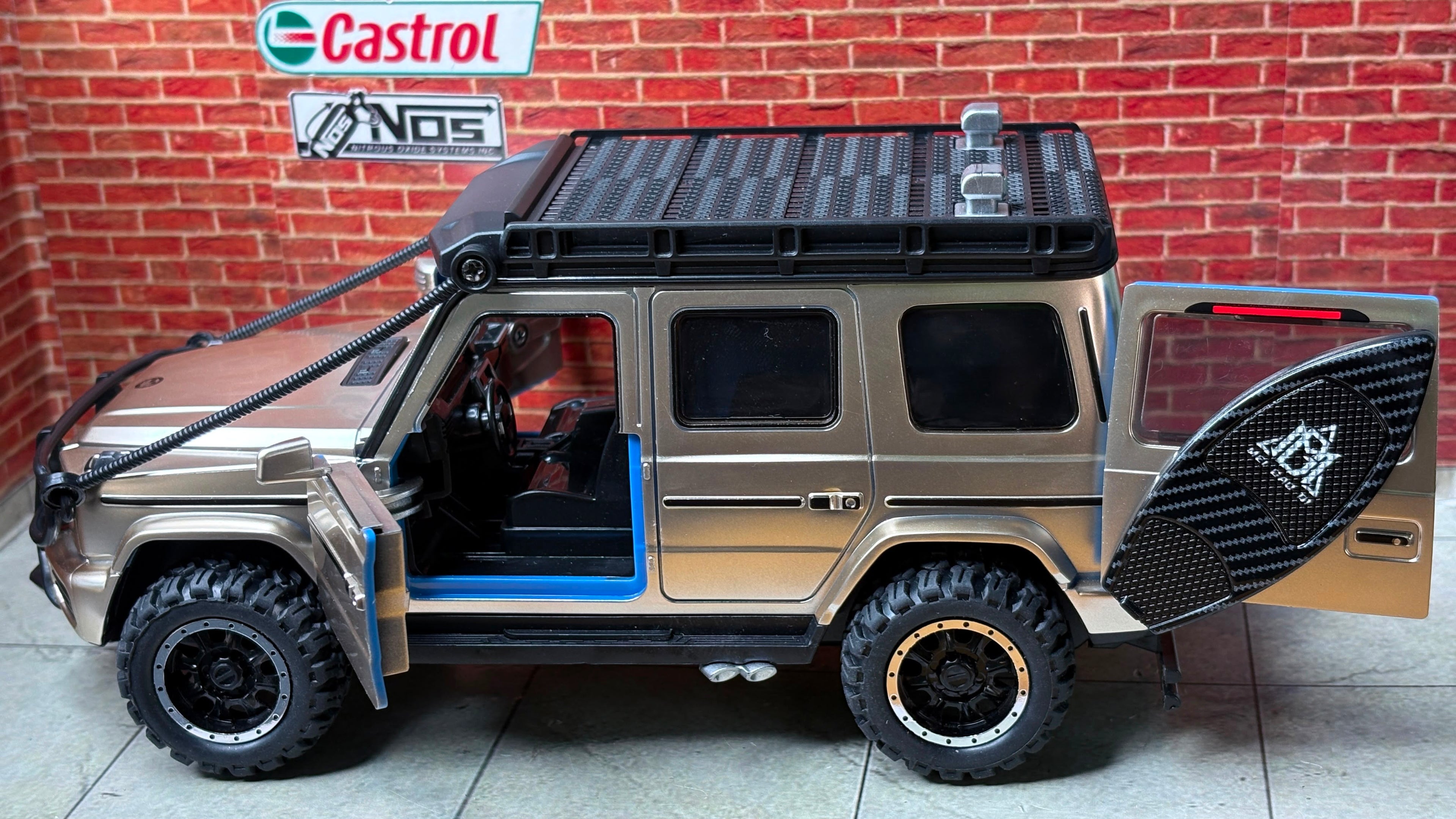 Mercedes G Wagon Brabus Modified 1:24 Scale Premium ABS Model