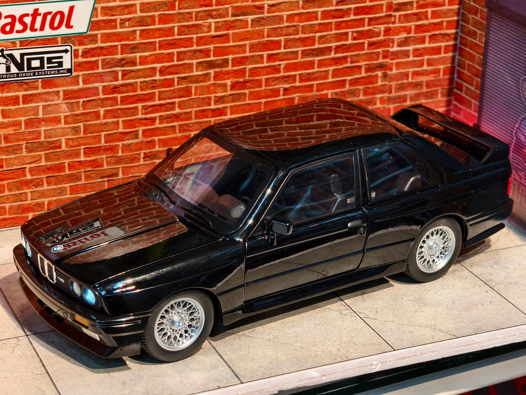 BMW E 30 Stock 1:24 Scale Premium Detailing
