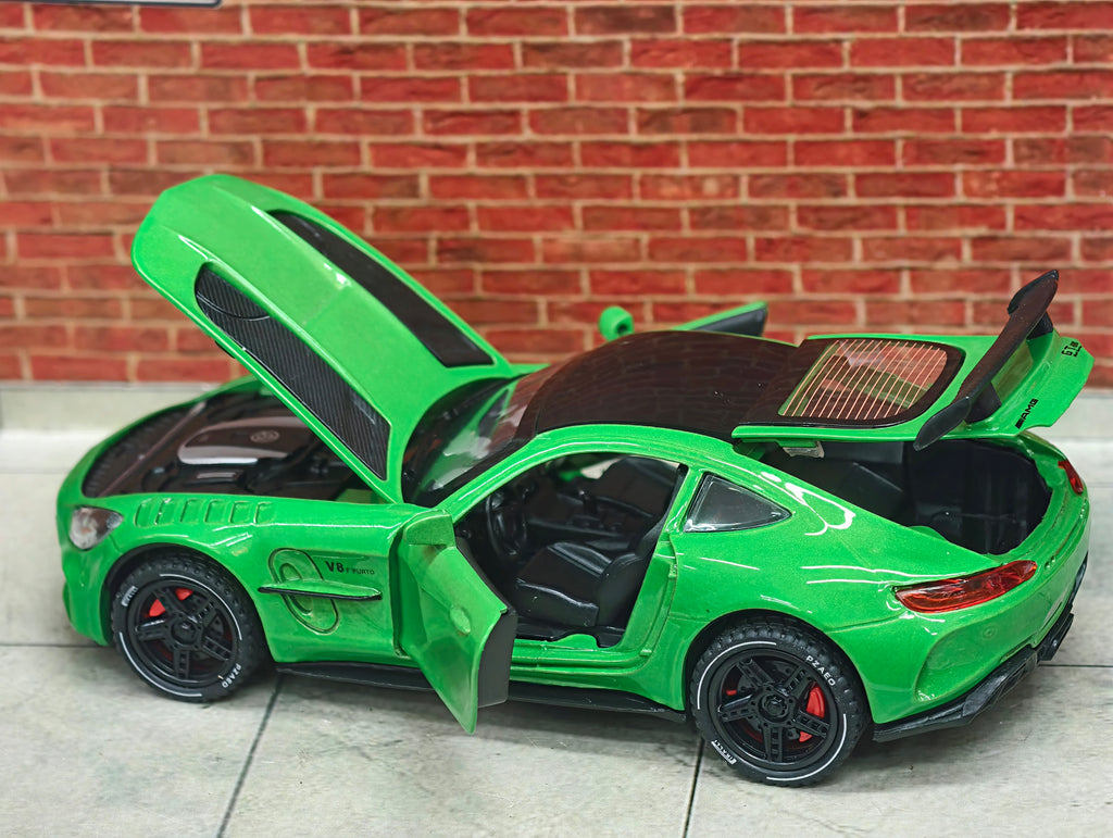 Mercedes Benz AMG 1:32 Scale Premium Detailing