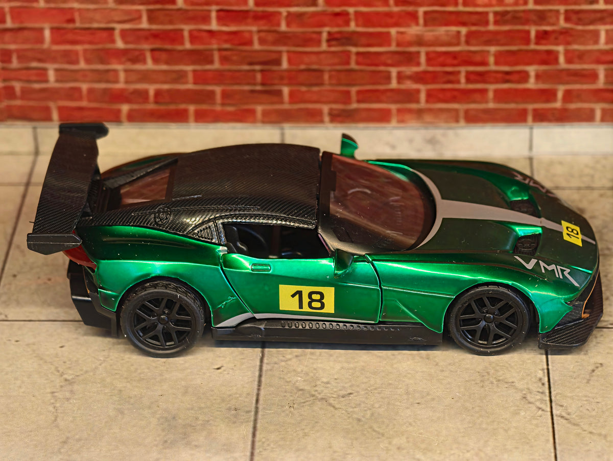 Aston Martin Vantage GT 4 1:36 Scale