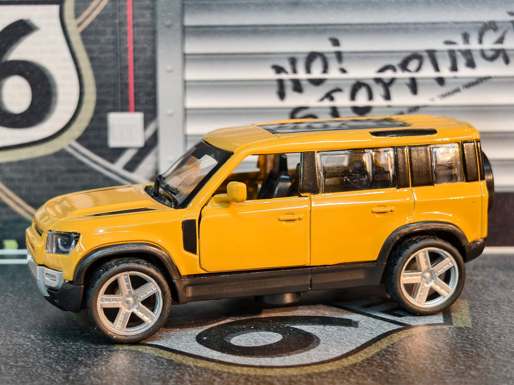 Land Rover Defender 110 1:43 Scale