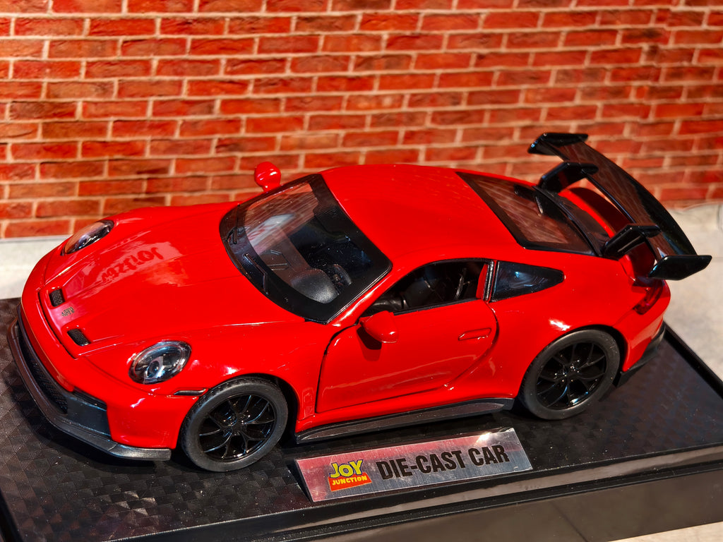 Porsche 911 GT3 RS (992 generation) 1:32 Scale Premium Detailing