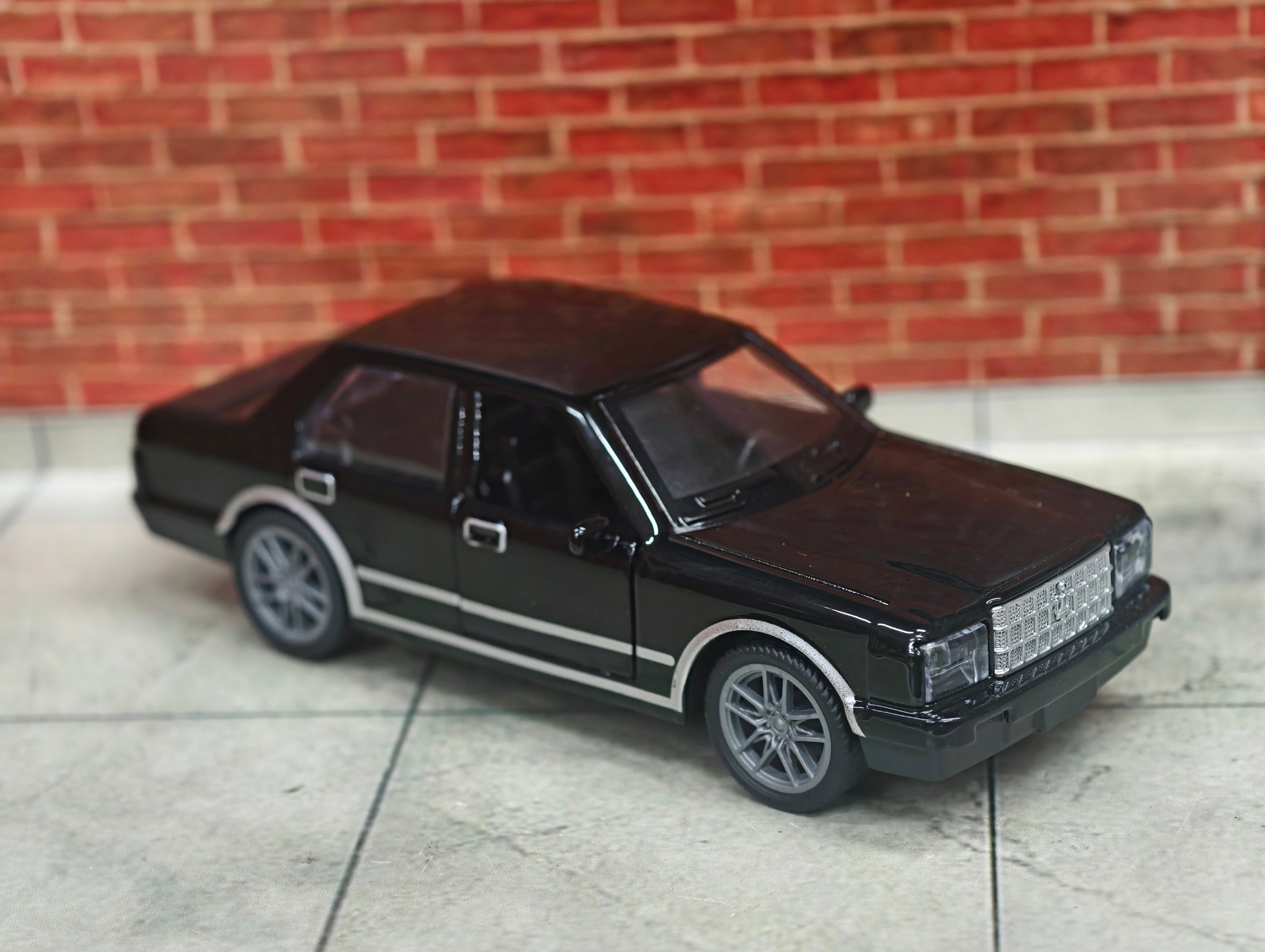 Toyota century 1:36 Scale Premium Detailing