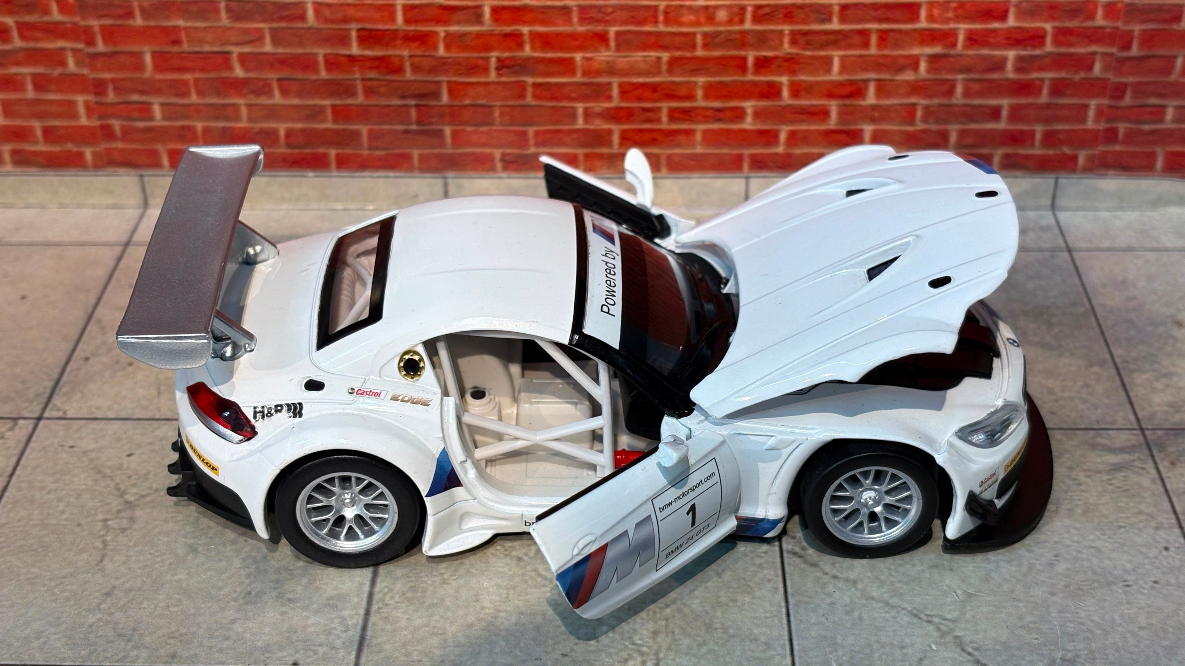 MSZ Official Licensed BMW Z4 GT3 1:32 Scale Track Car