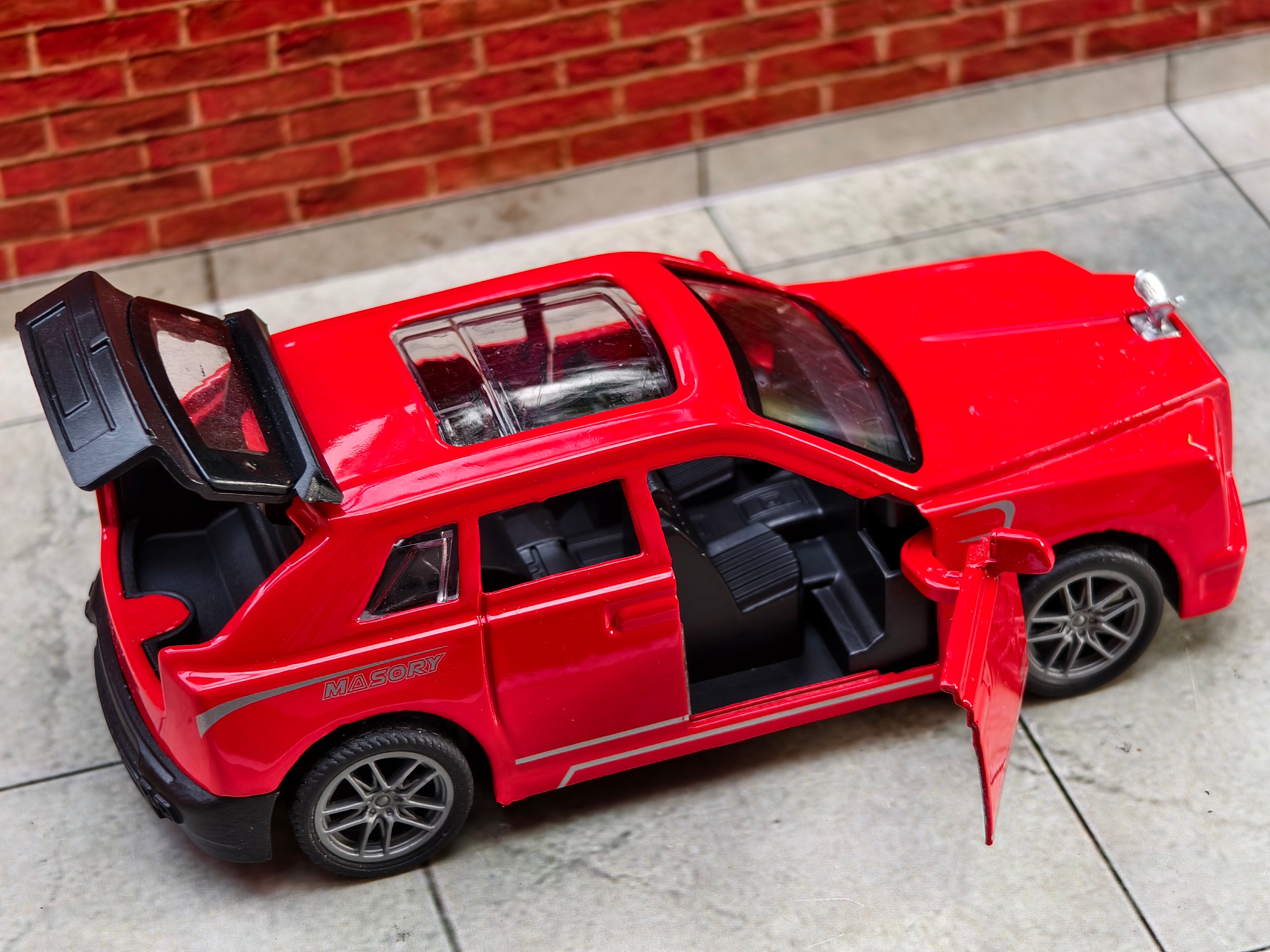 Rolls-Royce Cullinan 1:36 Scale