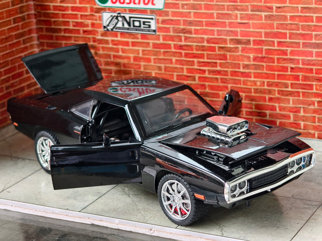 Dodge Charger 1:24 Scale Premium Detailing