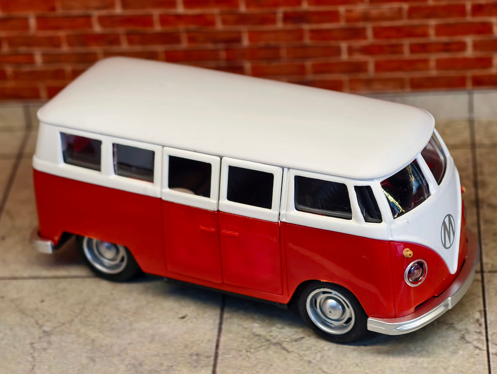 Volkswagen Type 2 (T1) Microbus 1:43 Scale