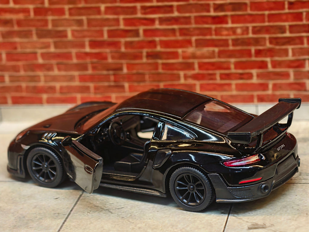 Kinsmart Official Licensed Porsche 911 GT2 RS 1:36 Scale