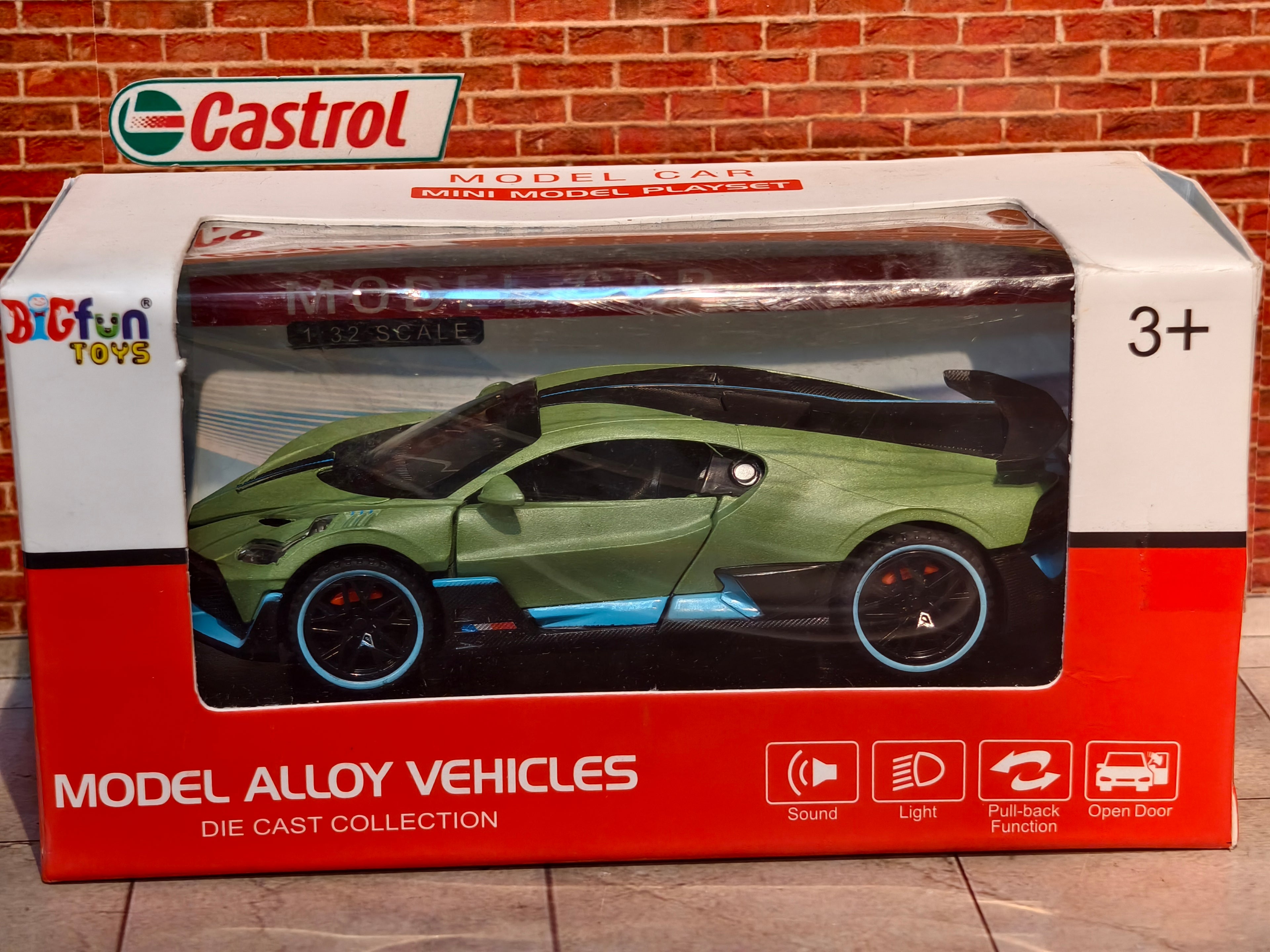 Bugatti Divo 1:32 Scale