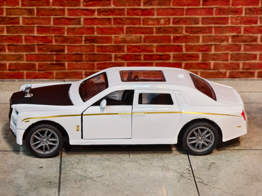 Rolls Royce Phantom 1:36 Scale with Light and Sound