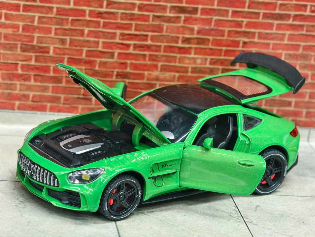 Mercedes Benz AMG 1:32 Scale Premium Detailing
