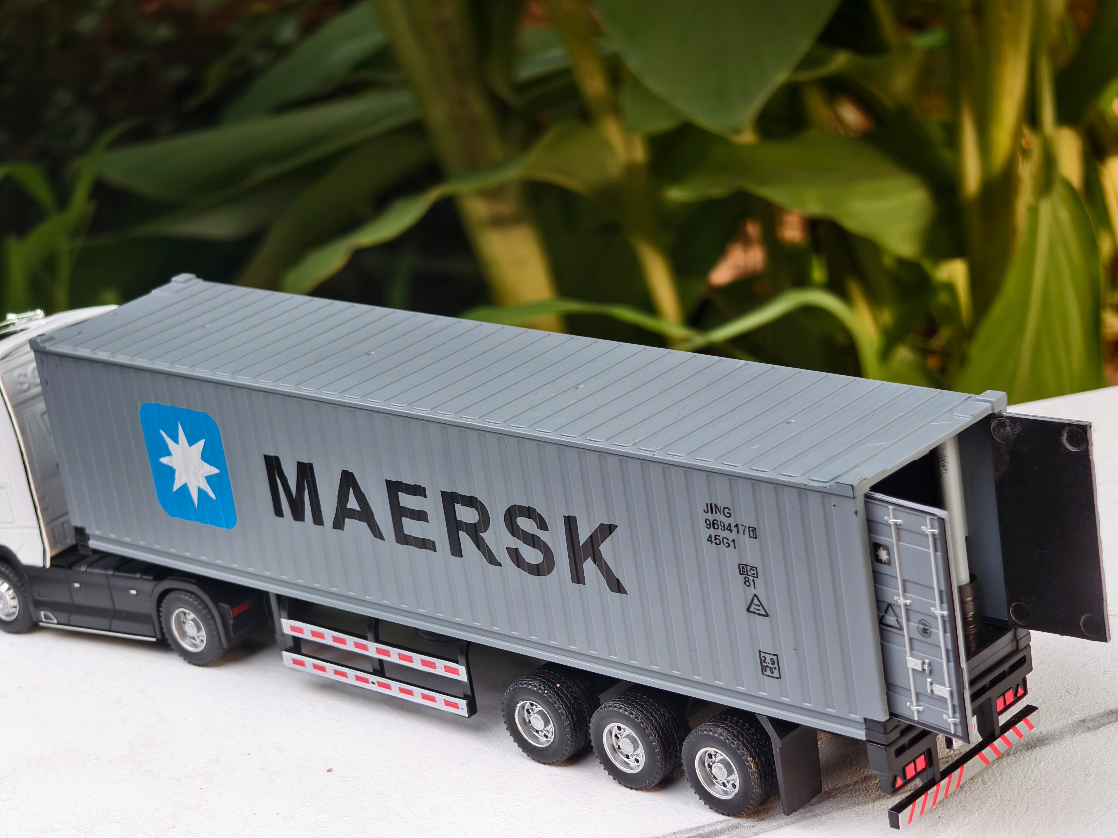 Scania S730 V8 (Tractor-Trailer) 1:50 Scale Big Size Truck