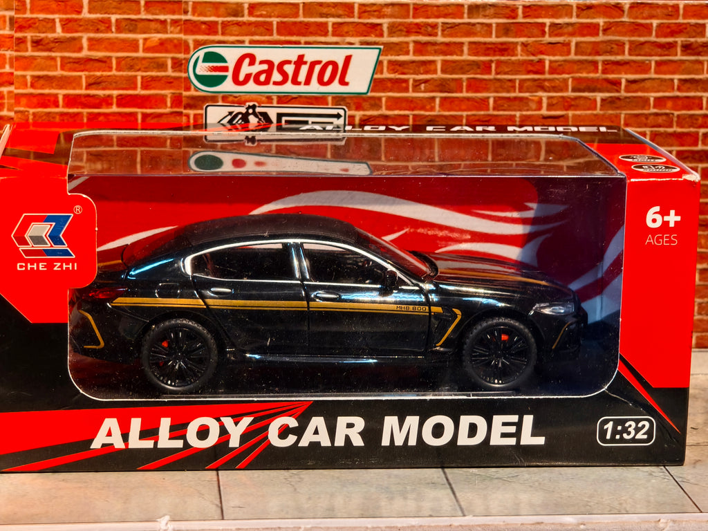 BMW M8 1:32 Scale Premium Detailing
