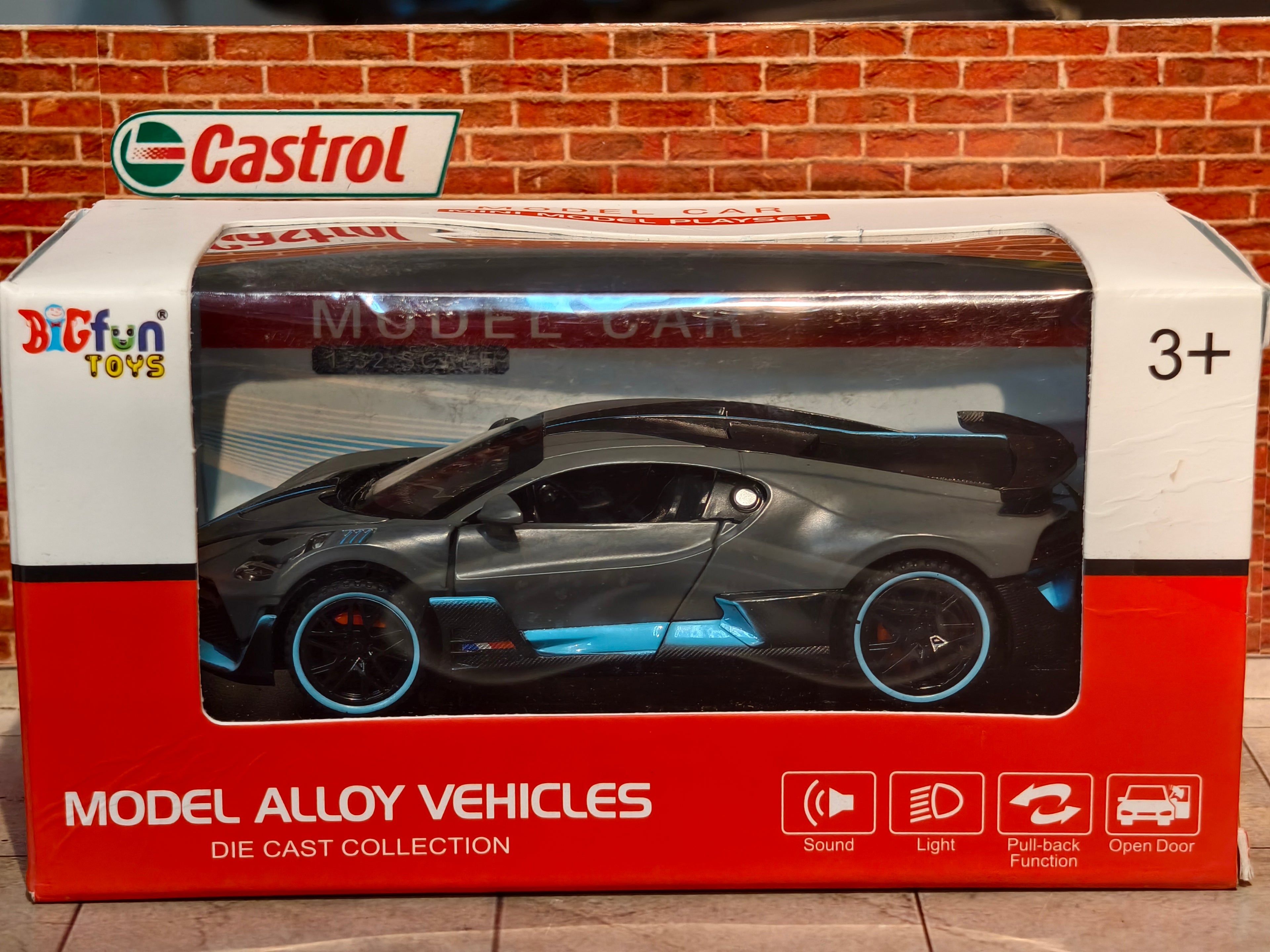 Bugatti Divo 1:32 Scale