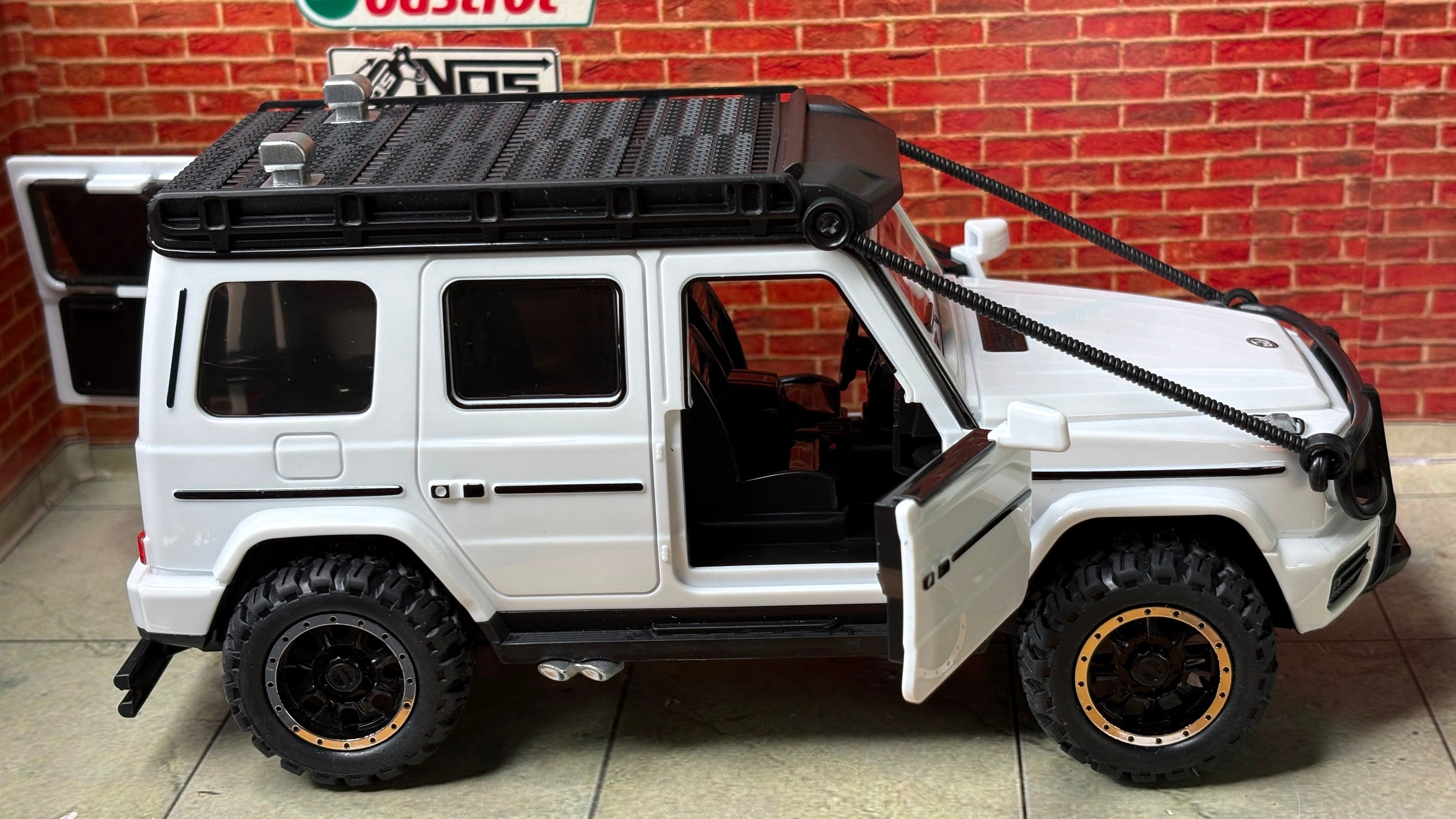 Mercedes G Wagon Brabus Modified 1:24 Scale Premium ABS Model