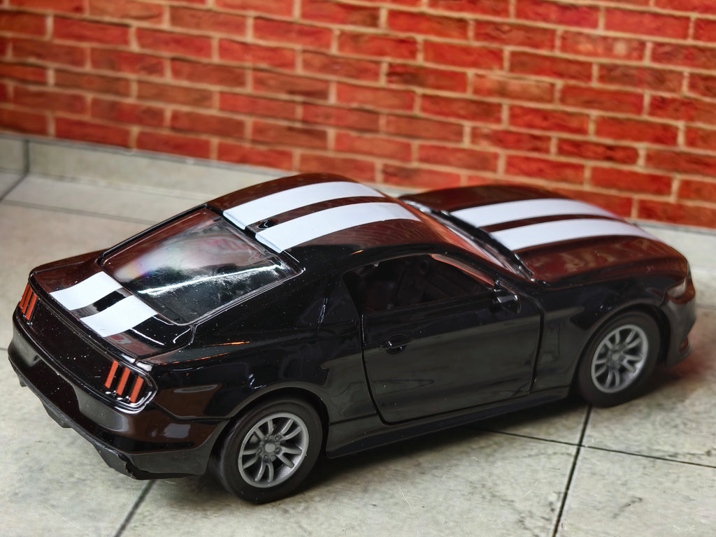 Ford Mustang S550 1:36 Scale