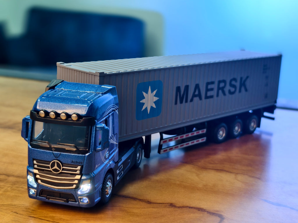 Mercedes-Benz Actros container truck (tractor-trailer) 1:50 Scale Big Size